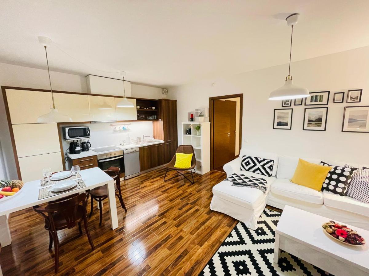 Peony Szekely Mihaly Apartment - Free Garage ブダペスト エクステリア 写真