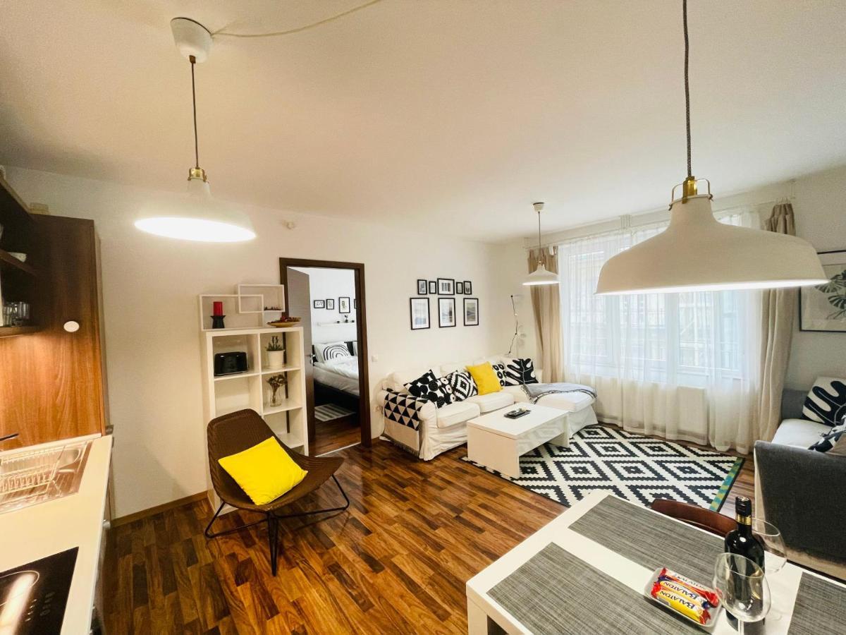 Peony Szekely Mihaly Apartment - Free Garage ブダペスト エクステリア 写真